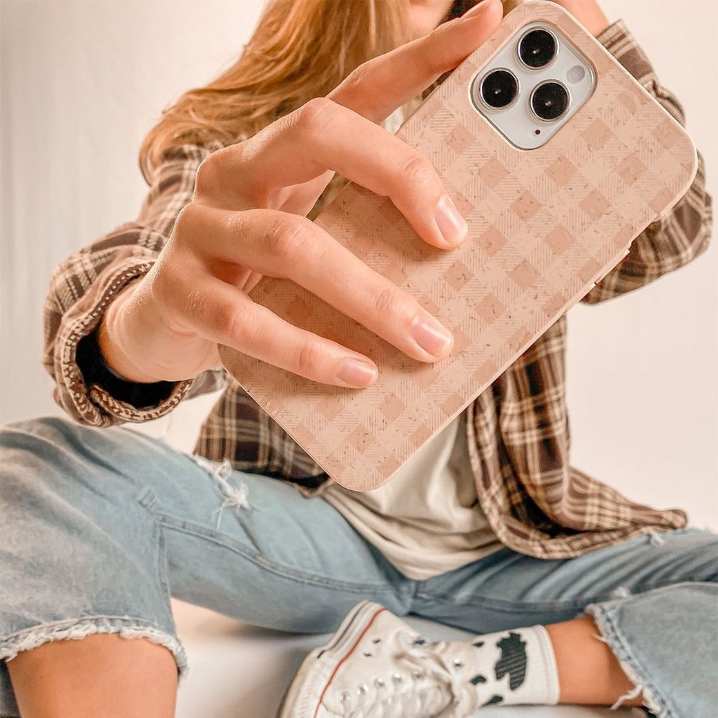 Seashell Beach Picnic iPhone 12 Pro Max Case