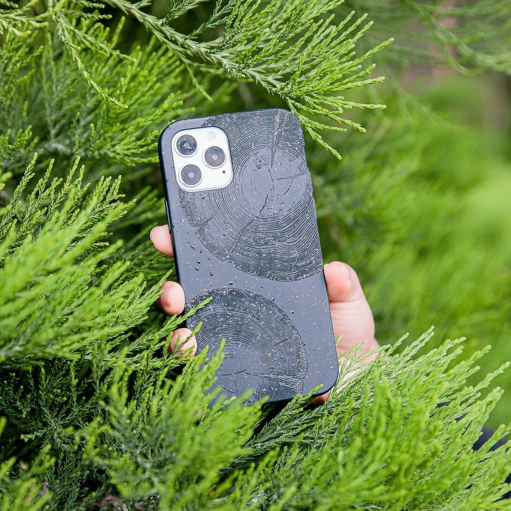 Black Ridge iPhone XR Case