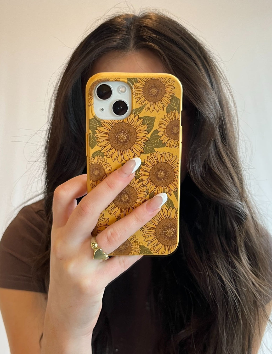Honey Golden Garden iPhone 14 Case with MagSafe Module